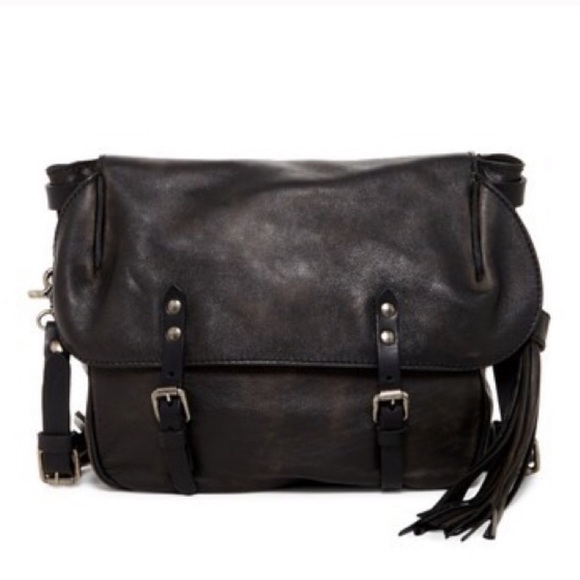 Frye Handbags - Frye Veronica Messenger Bag Black Leather Purse